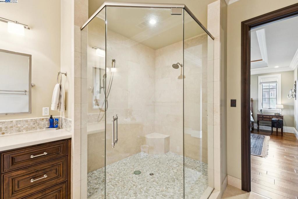 RUBY HILL - Residential