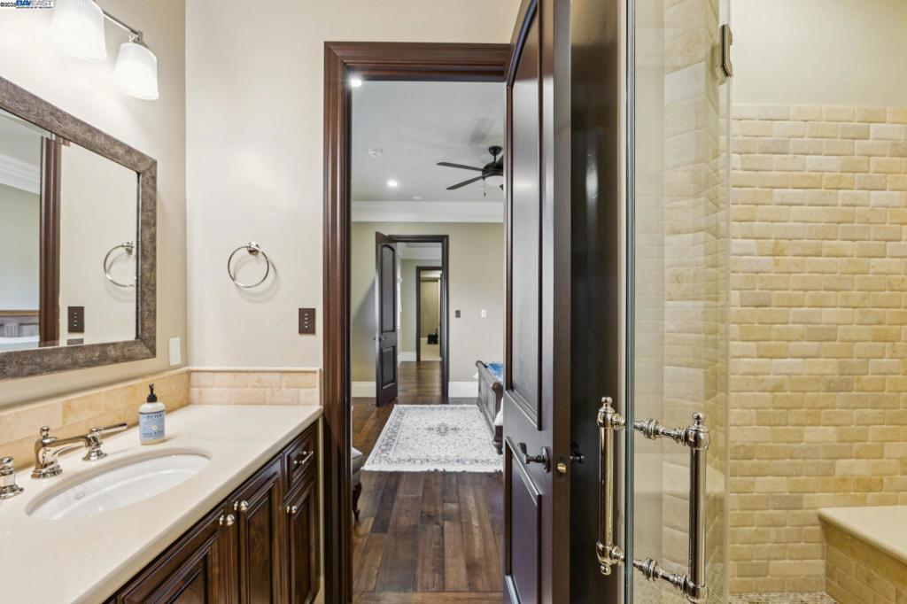 RUBY HILL - Residential