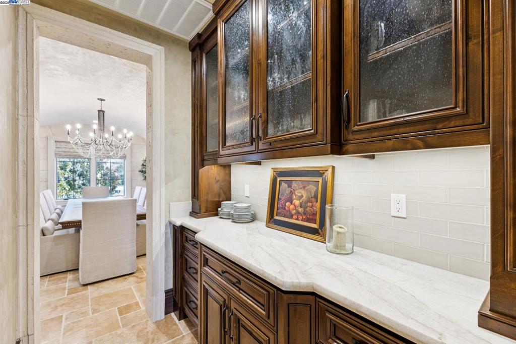 RUBY HILL - Residential