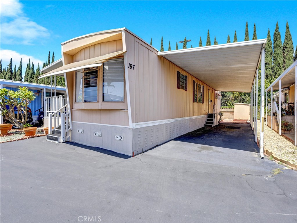 8111 Stanford 167
