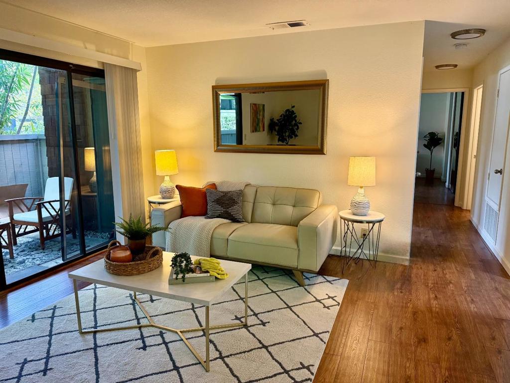 3105 La Terrace Circle