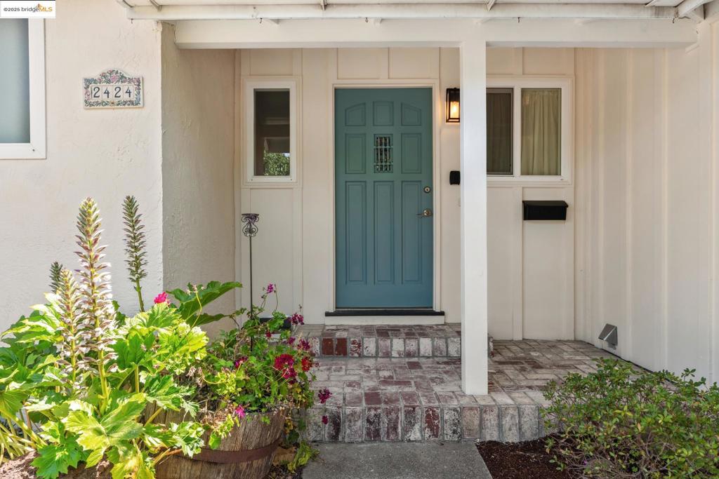 Properties 4 2424 Fisher Street