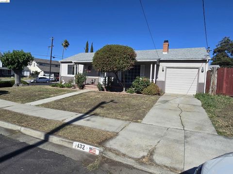 Photo of 132 Campbell Ave AVE, Antioch, CA 94509 (MLS # 41133972)