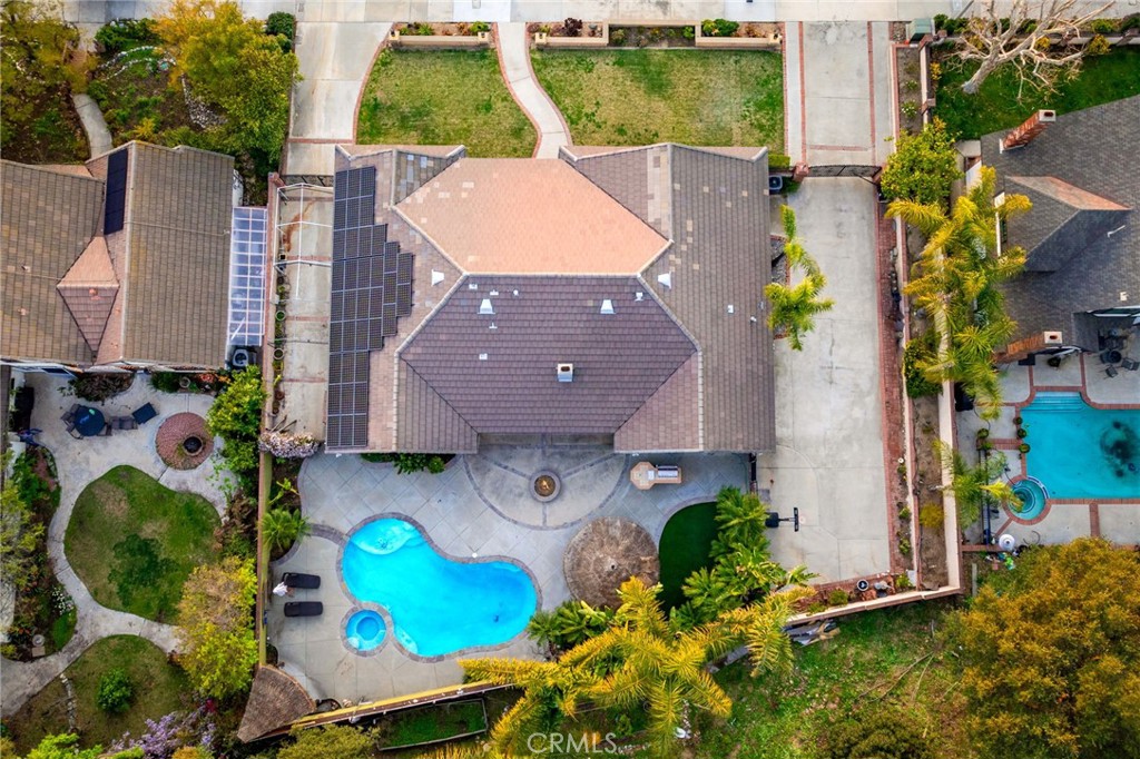 514 N Valley Center Avenue