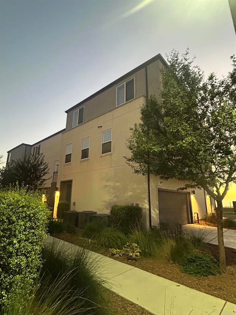 5252 Beachfront 196