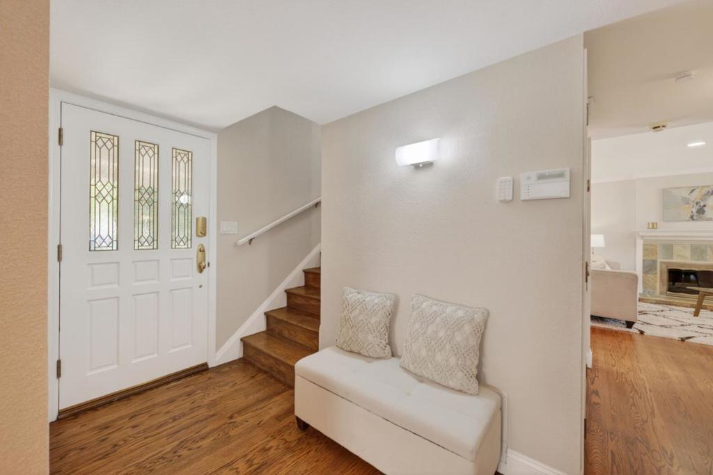982 Starflower Court