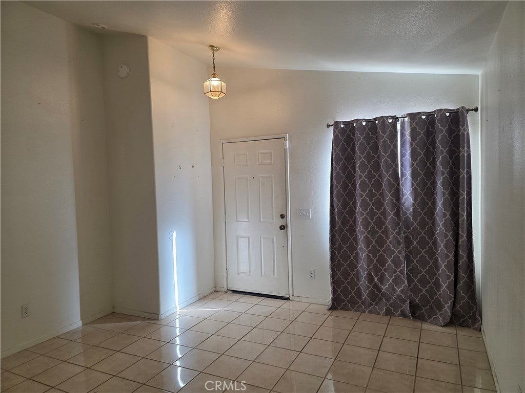 14446 Green River Rd.