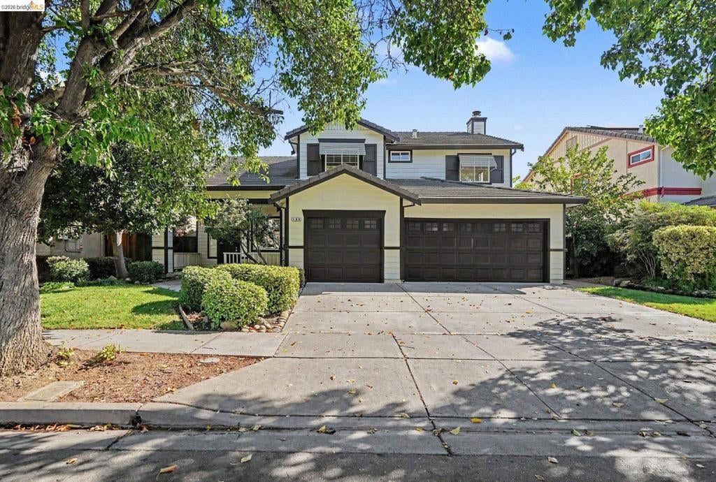 Photo of 160 Malaga Way Way, Brentwood, CA 94513 (MLS # 41151323)