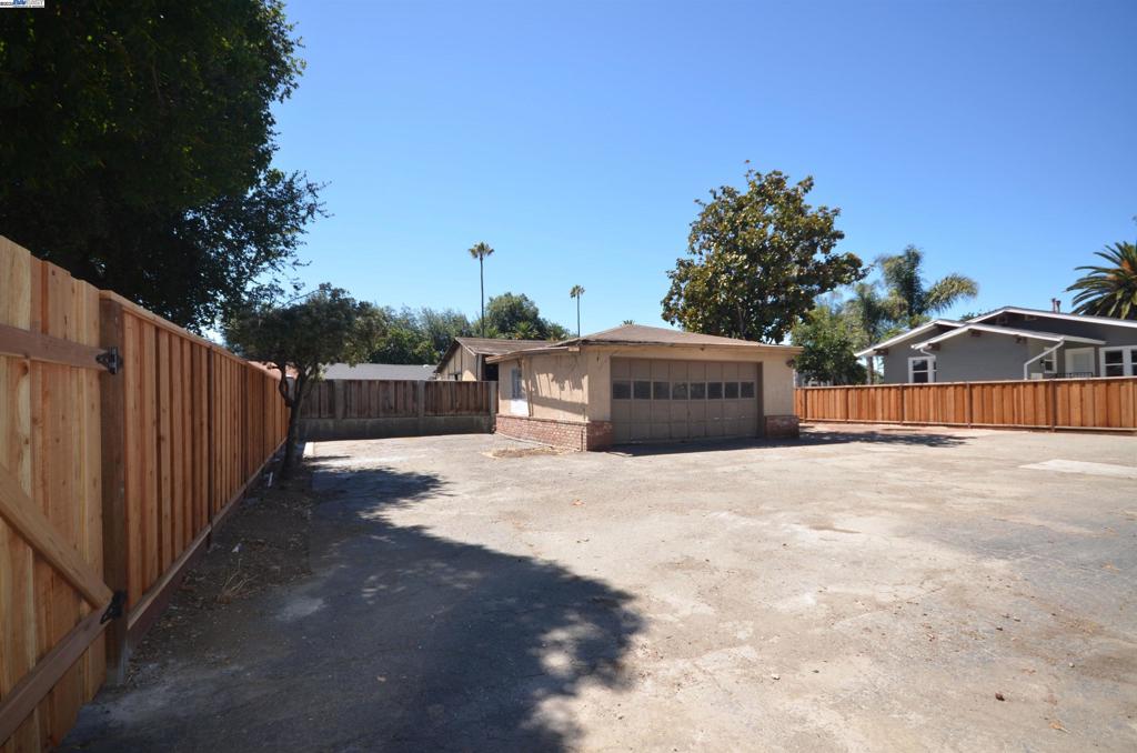 FREMONT - Residential