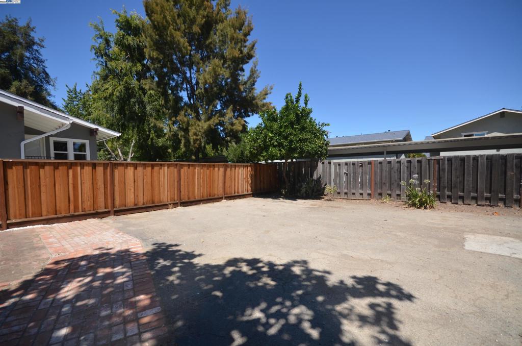 FREMONT - Residential