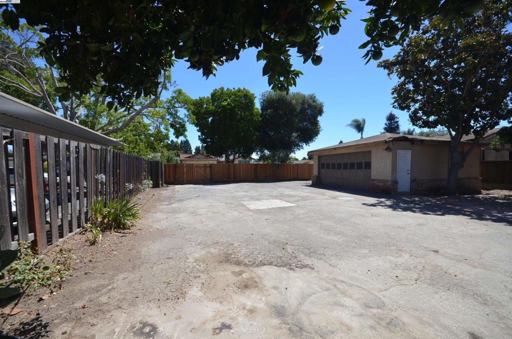 FREMONT - Residential