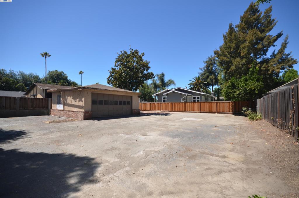 FREMONT - Residential