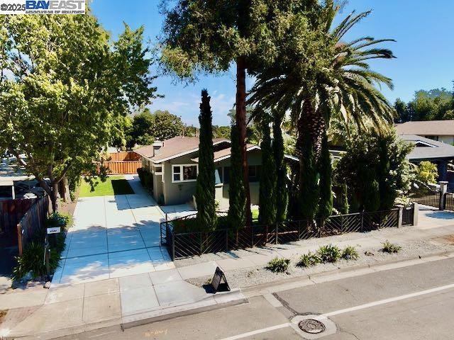 FREMONT - Residential