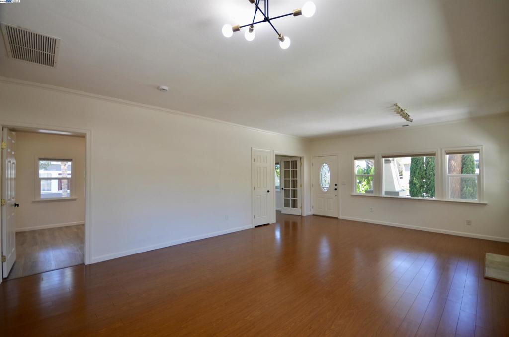 FREMONT - Residential