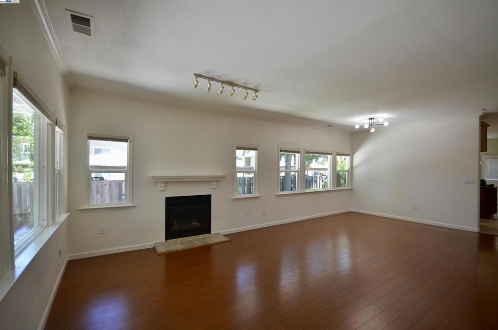 FREMONT - Residential