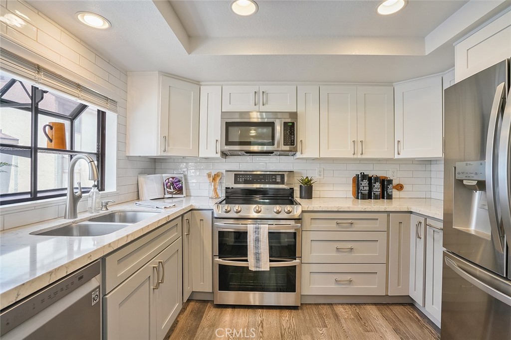 2005 W Culver Avenue 21