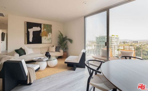 Photo of 100 S Doheny Drive #1011, Los Angeles, CA 90048 (MLS # 26830507)