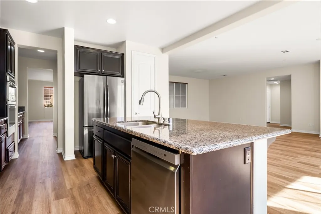 Rancho Cucamonga, California 91739, United States, 4 Bedrooms Bedrooms, ,3 BathroomsBathrooms,Residential,Active,225008