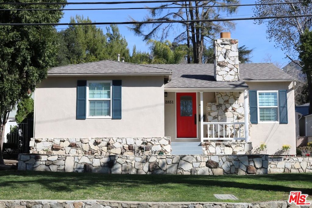 3 bedroom, 2 bath remodeled traditional home in the Monte Vista Elementary neighborhood. Remodeled kitchen with antique white cabinets, granite counters, newer dual pane energy efficient windows, remodeled baths, water purifier, beautiful wood floors, newer interior/exterior doors, and a true master suite that includes a sitting area and beautiful French doors that lead out to the patio and gated pool. Kitchen appliances are included(stove, microwave, dishwasher). the new pool with heated gas, new remodeled garage