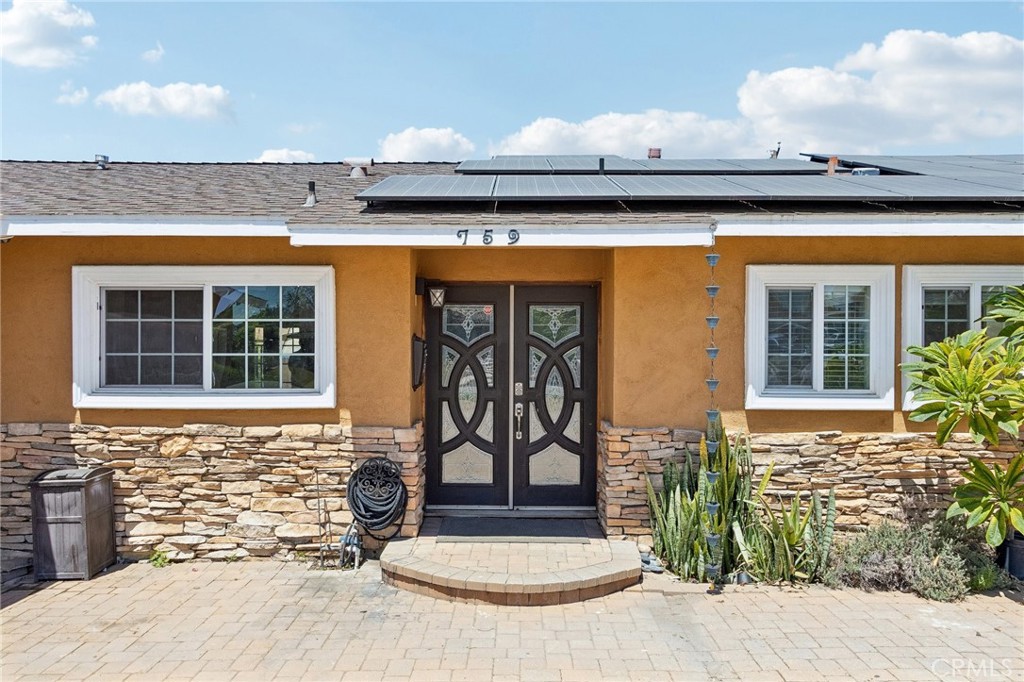 759 S Briargate