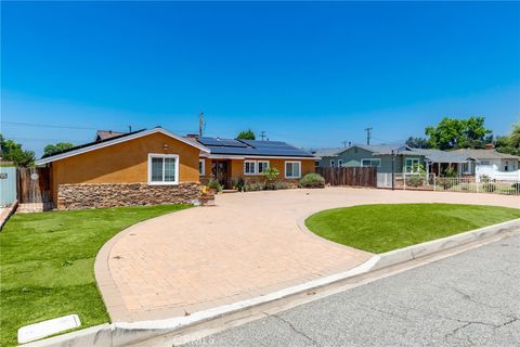 Photo of 759 S Briargate Ln, Covina, CA 91723 (MLS # IG26092959)