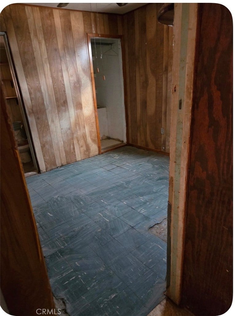 174 N Acacia