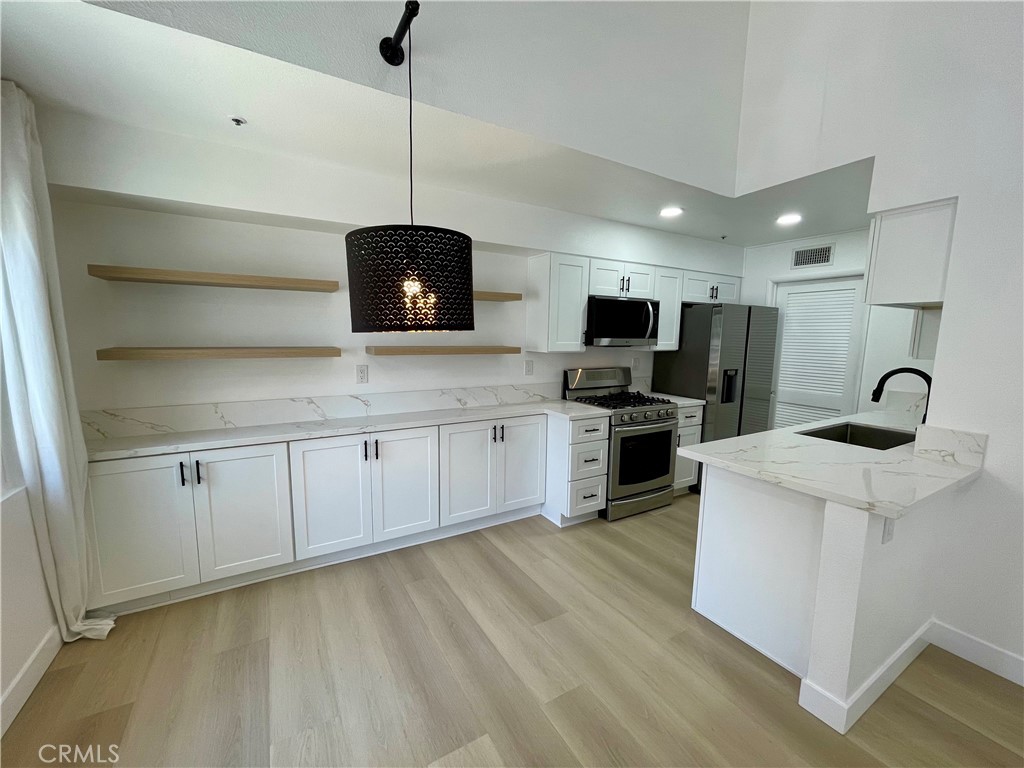 Stunning Renovated 2 Bed, 2 Bath Condo in North Fullerton | High Ceilings, Natural Light, 2-Car Garage
Welcome to this beautifully renovated 2-bedroom, 2-bathroom condo in the highly desirable North Fullerton area perfectly situated near the 91 and 5 freeway intersection on Magnolia for ultimate commuter convenience.
This bright and airy home features soaring high ceilings and abundant natural light throughout, creating a spacious and welcoming atmosphere. The open-concept layout showcases a fully updated kitchen with modern finishes, floating shelves, and plenty of cabinet space.
Both bathrooms have been completely remodeled, featuring stylish tile work & updated fixtures. Enjoy brand-new windows and a sliding glass door that lead out to your private balcony, perfect for relaxing or entertaining.
Additional highlights include:
In-unit laundry
2-car garage
Modern vinyl flooring throughout
Spacious bedrooms with ample storage
Located in a quiet and well-maintained community close to shops, dining, and major freeways this home combines style, function, and location in one perfect package.
Now available for rent don't miss this one!
Owner pays for water and trash. Looking for a long-term lease tenant that is clean and tidy. The condo has been completely renovated from top to bottom and we are looking for someone to take care of it like it is their own. no smoking or pets allowed.