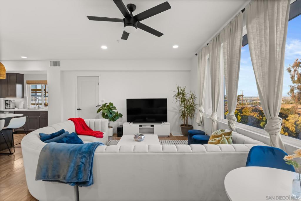 4100 Voltaire St 102