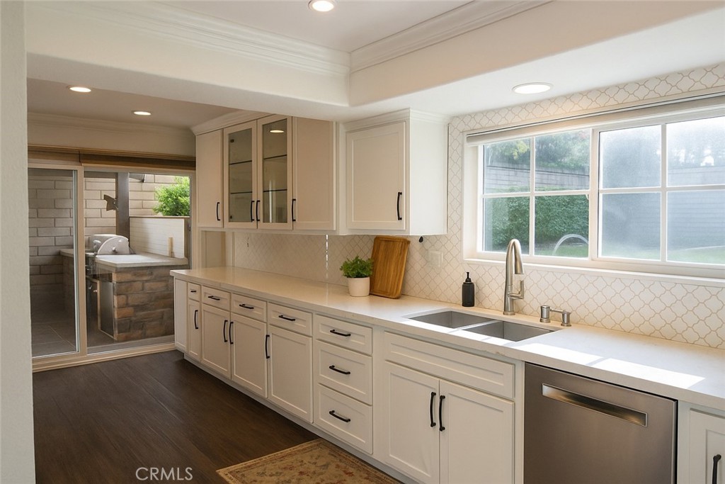 Laurelwood (LRWD) - Residential Lease