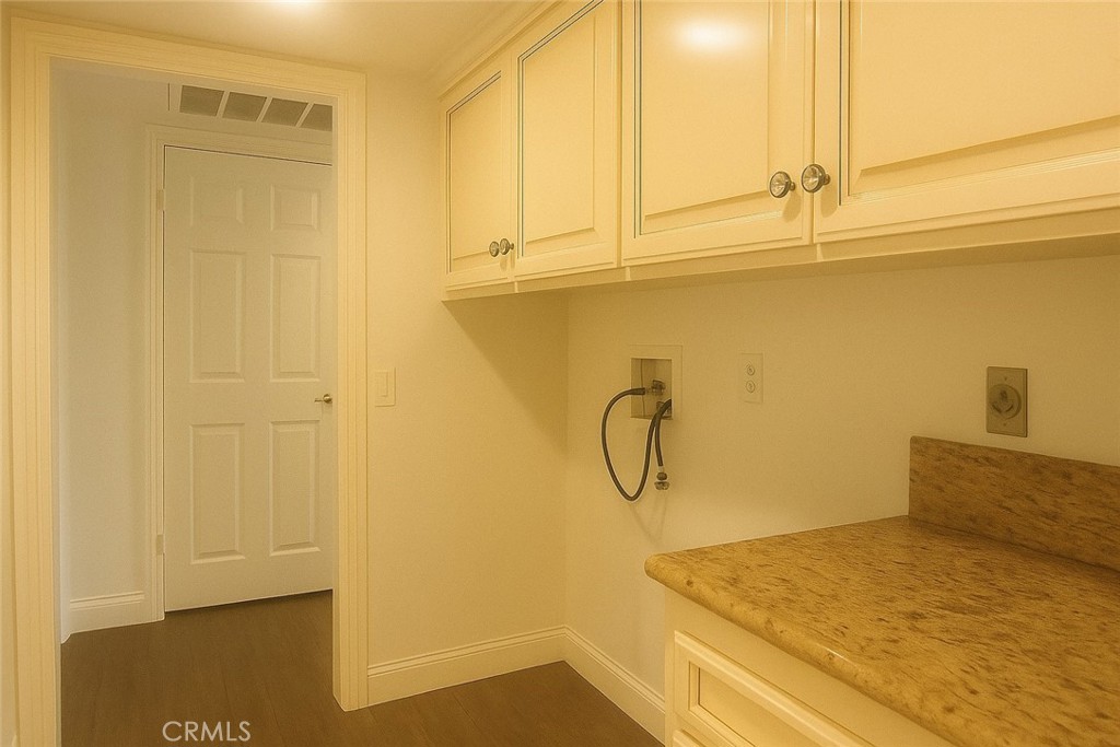 Laurelwood (LRWD) - Residential Lease