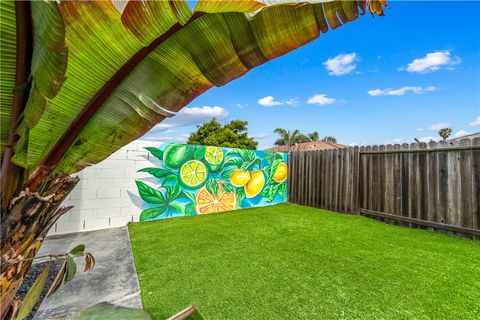 Tiny photo for 20692 Kelvin Ln, Huntington Beach, CA 92646 (MLS # OC26065435)