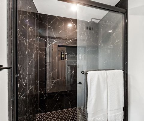 Tiny photo for 20692 Kelvin Ln, Huntington Beach, CA 92646 (MLS # OC26065435)