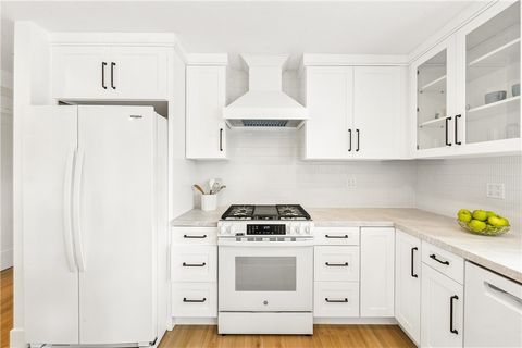 Tiny photo for 20692 Kelvin Ln, Huntington Beach, CA 92646 (MLS # OC26065435)