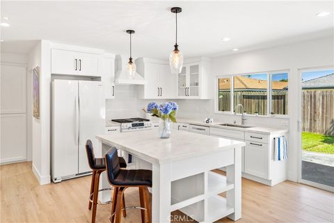 Tiny photo for 20692 Kelvin Ln, Huntington Beach, CA 92646 (MLS # OC26065435)