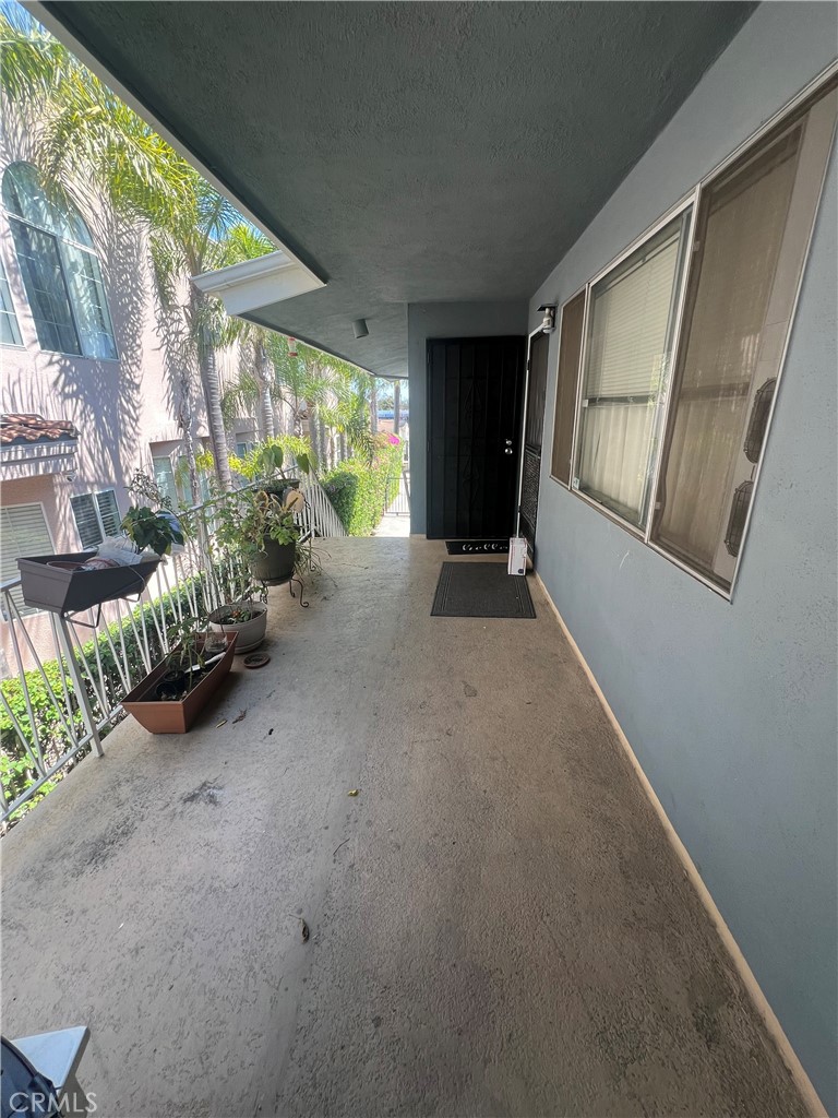 412 W Queen Street