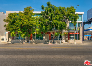 6615 MELROSE Avenue