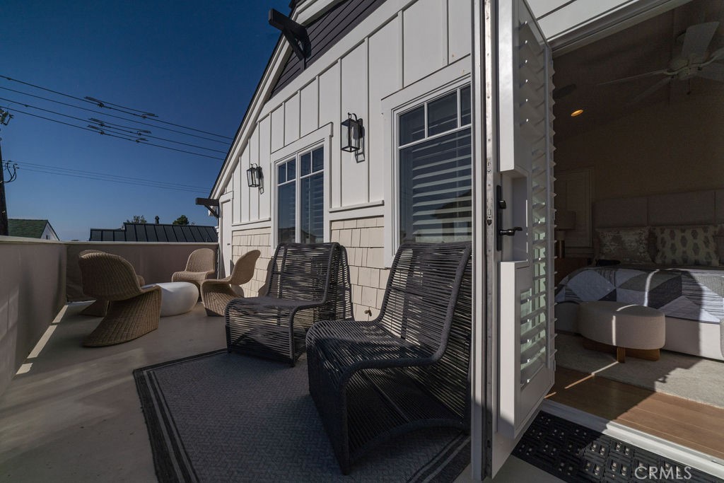 Corona del Mar North of PCH (CNHW) - Residential Lease