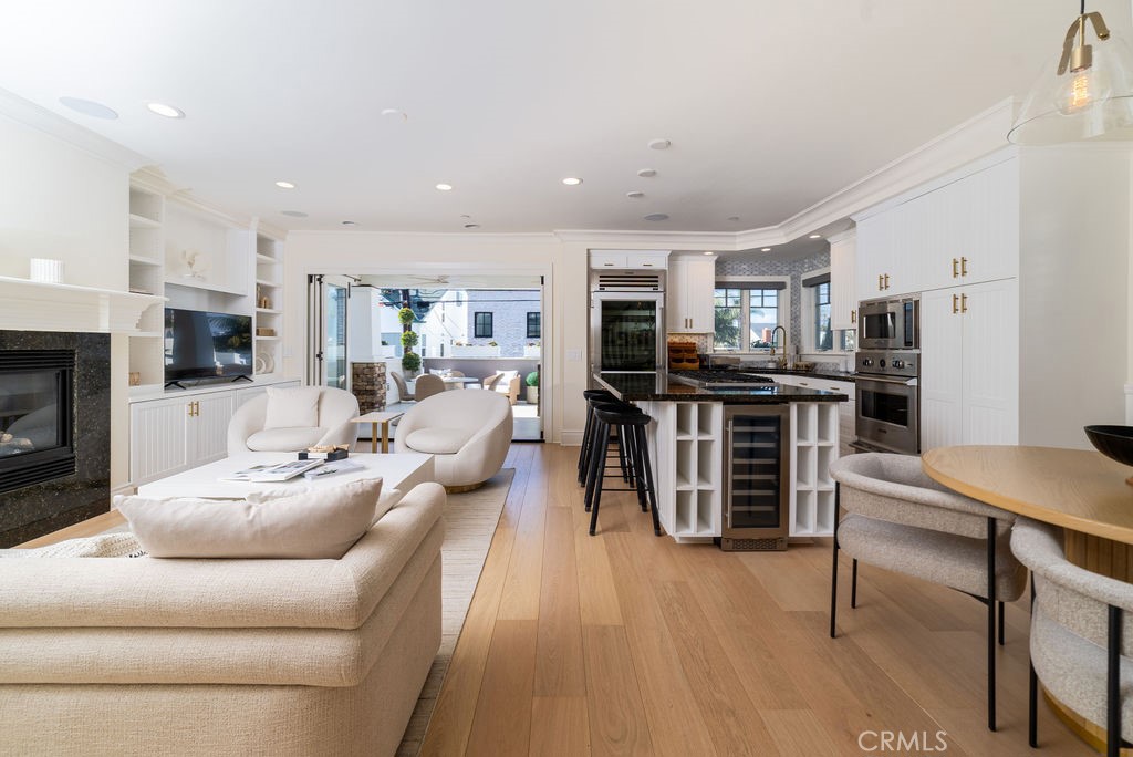 Corona del Mar North of PCH (CNHW) - Residential Lease