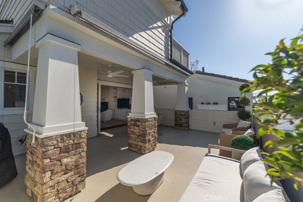 Corona del Mar North of PCH (CNHW) - Residential Lease