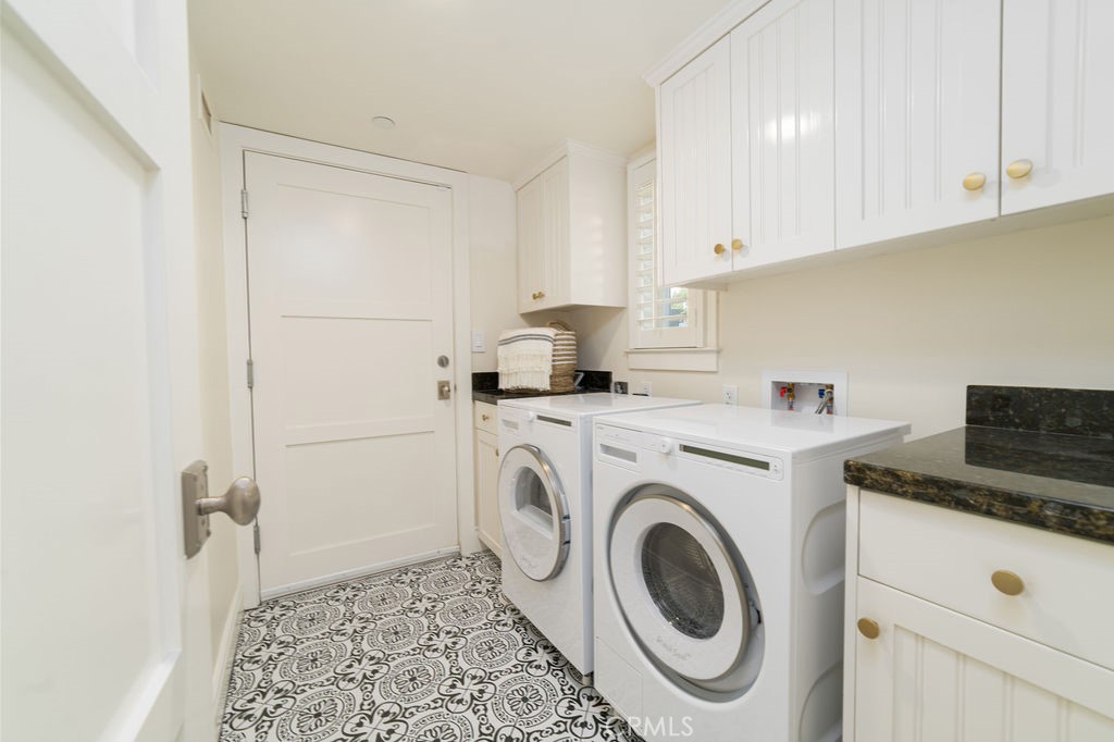 Corona del Mar North of PCH (CNHW) - Residential Lease