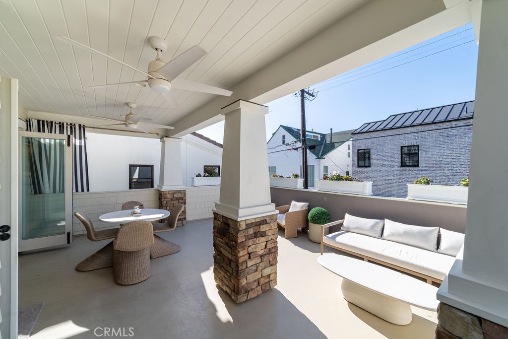 Corona del Mar North of PCH (CNHW) - Residential Lease