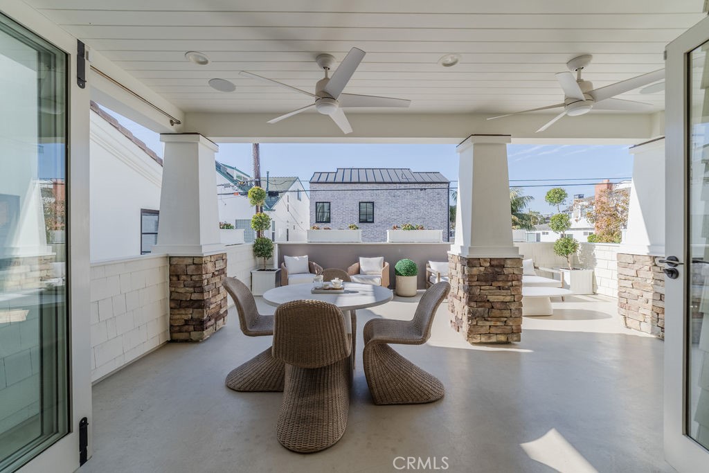 Corona del Mar North of PCH (CNHW) - Residential Lease