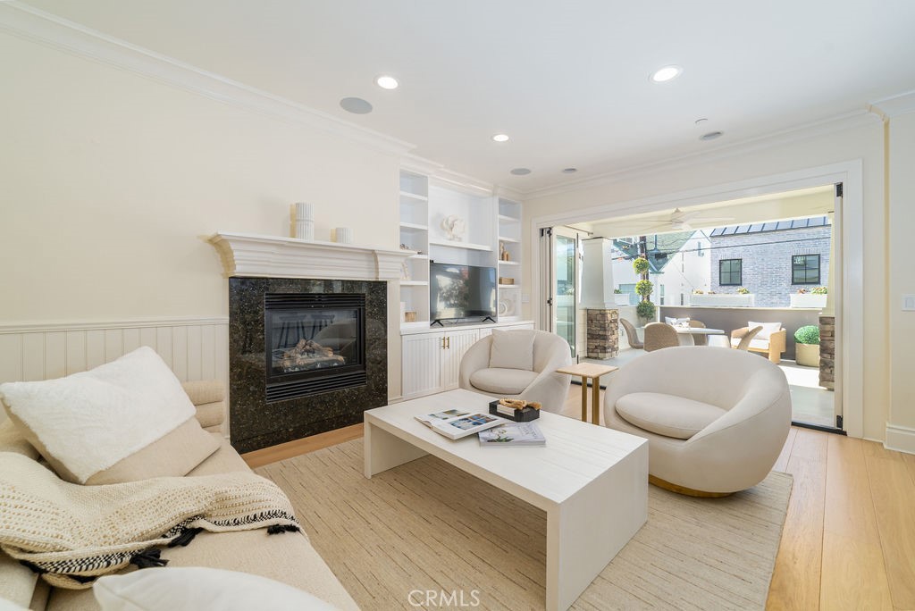 Corona del Mar North of PCH (CNHW) - Residential Lease