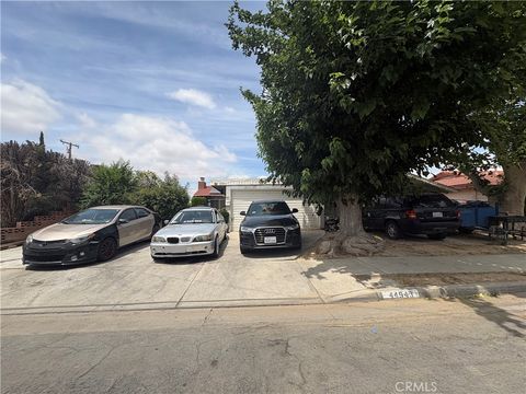 Photo of 44943 Camolin AVE, Lancaster, CA 93534 (MLS # SR26113859)