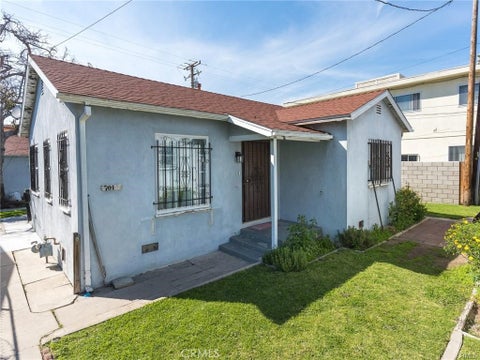 Photo of 701 Walnut Street, Inglewood, CA 90301 (MLS # SB26201524)