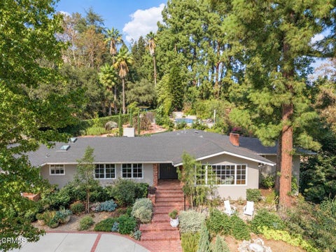 Photo of 250 N San Rafael Avenue, Pasadena, CA 91105 (MLS # P1-29144)