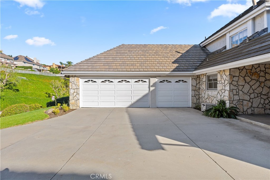 3940 E Summitridge Lane