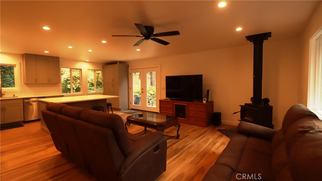 15815 Bottle Rock