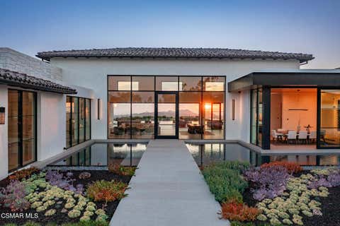 Photo of 2551 White Stallion Road, Thousand Oaks, CA 91361 (MLS # 226003930)
