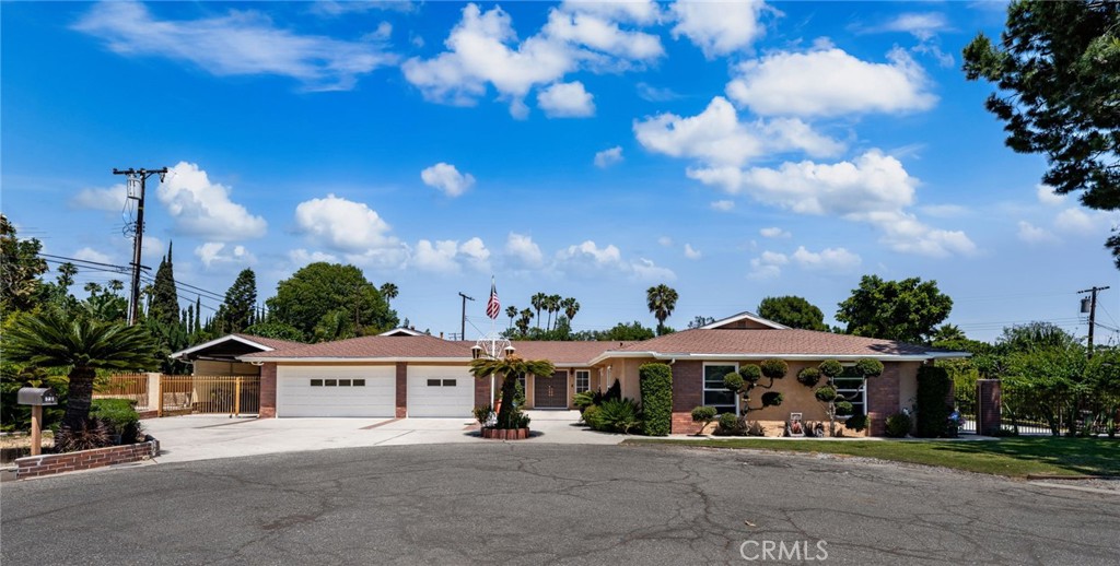 321 W Hermosa Drive